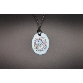 Кулон на шнурке_1